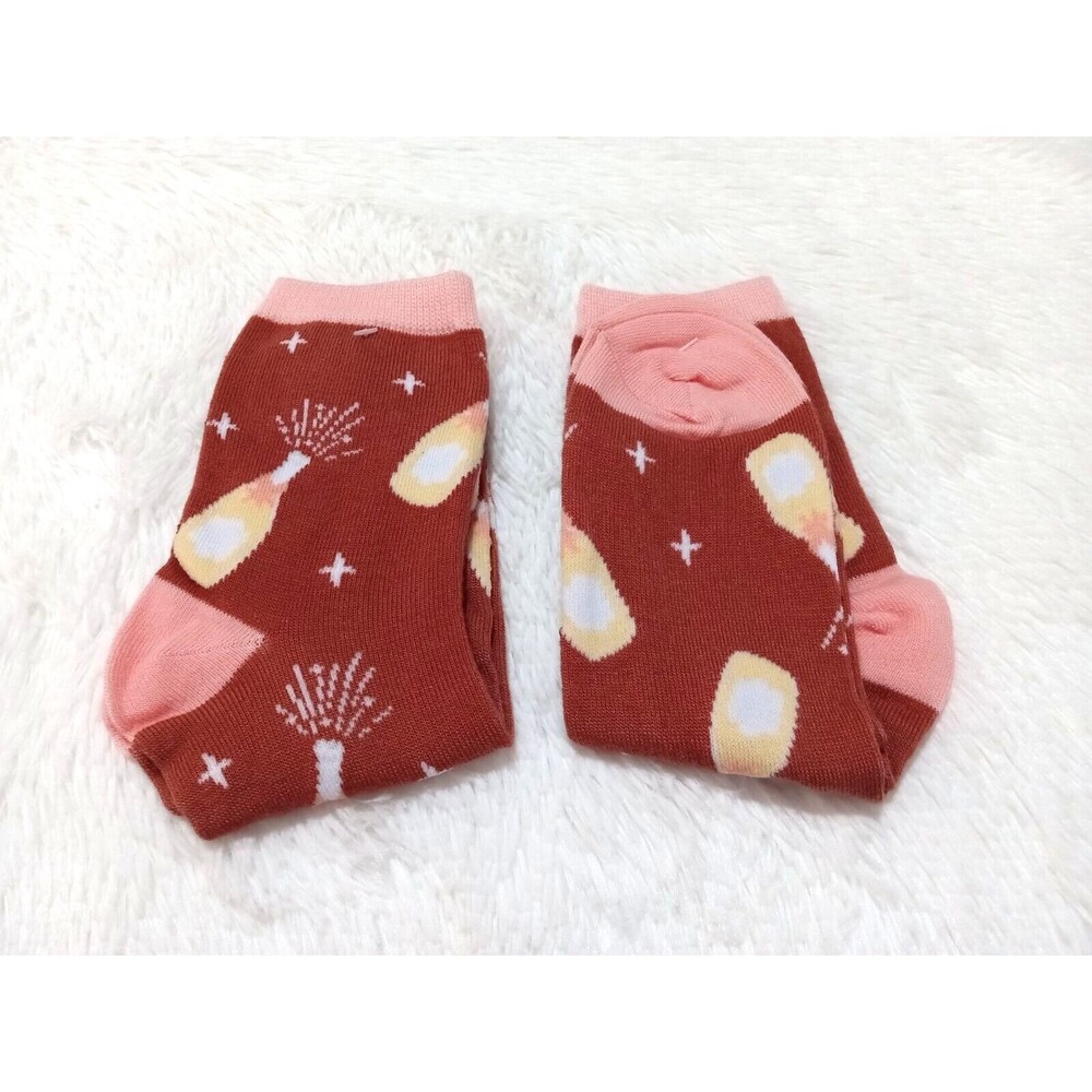 2 Pair Adult Champagne Quarter Length Socks (Champagne Bottles) One Size - NEW!! - Picture 4 of 6